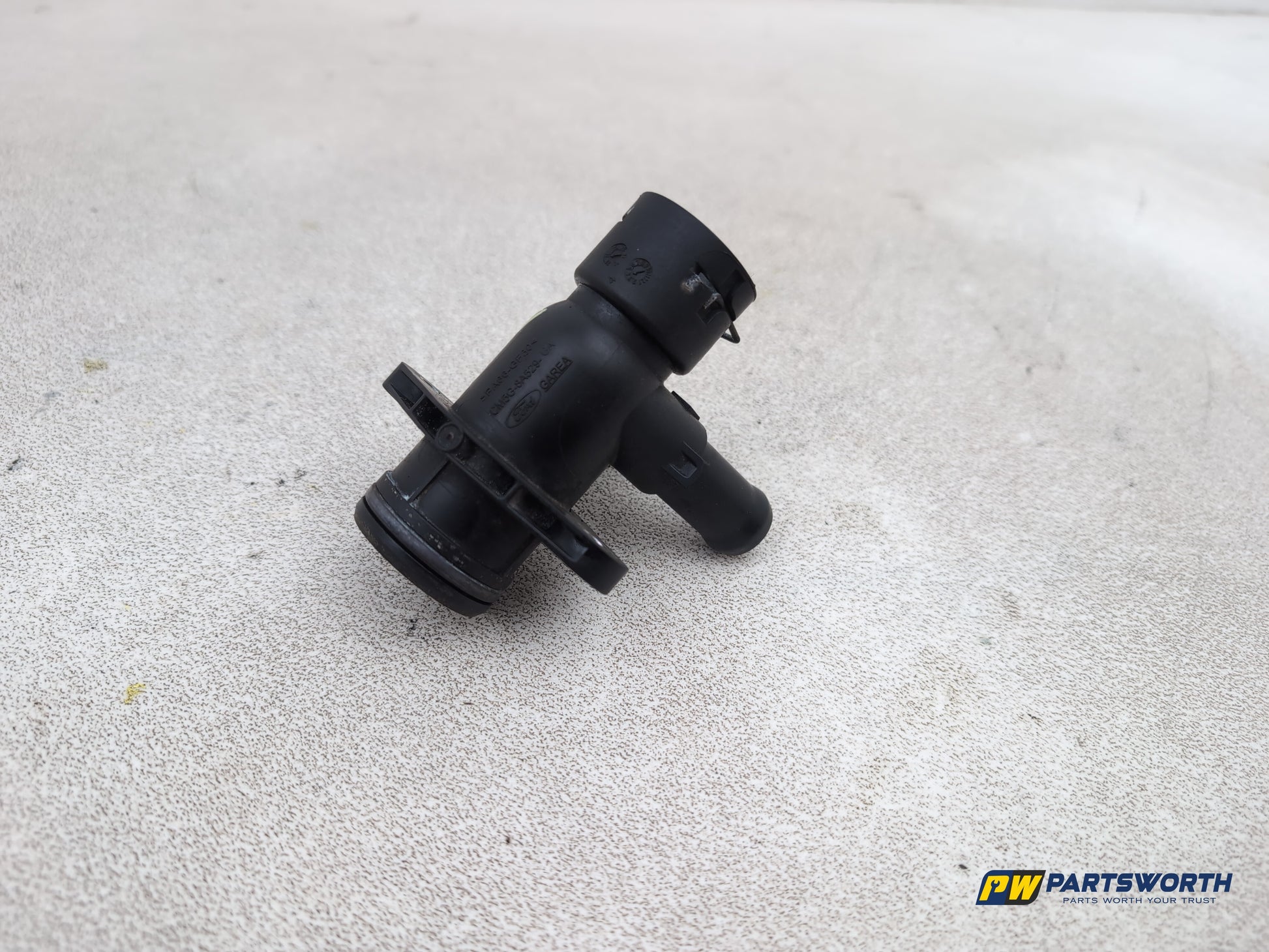 Ford Focus Zetec Turbo Coolant Water Pipe Cm5g8a529ga 2011-2018