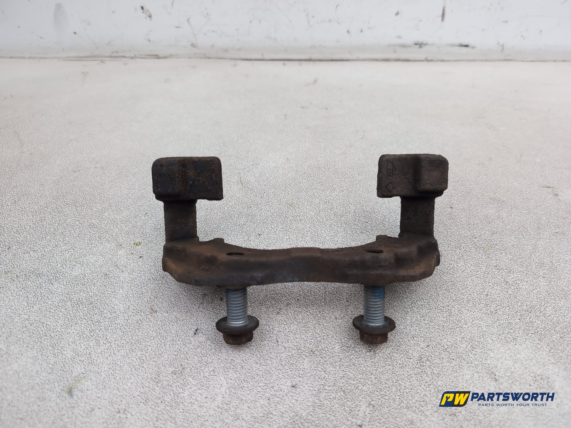 Ford Focus Zetec Turbo Front Right Brake Caliper Support 2011-2018 - photo 7