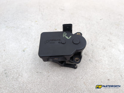 Mercedes-Benz B180 Intake Manifold Actuator Swirl Flap A6421500594 2009-2011