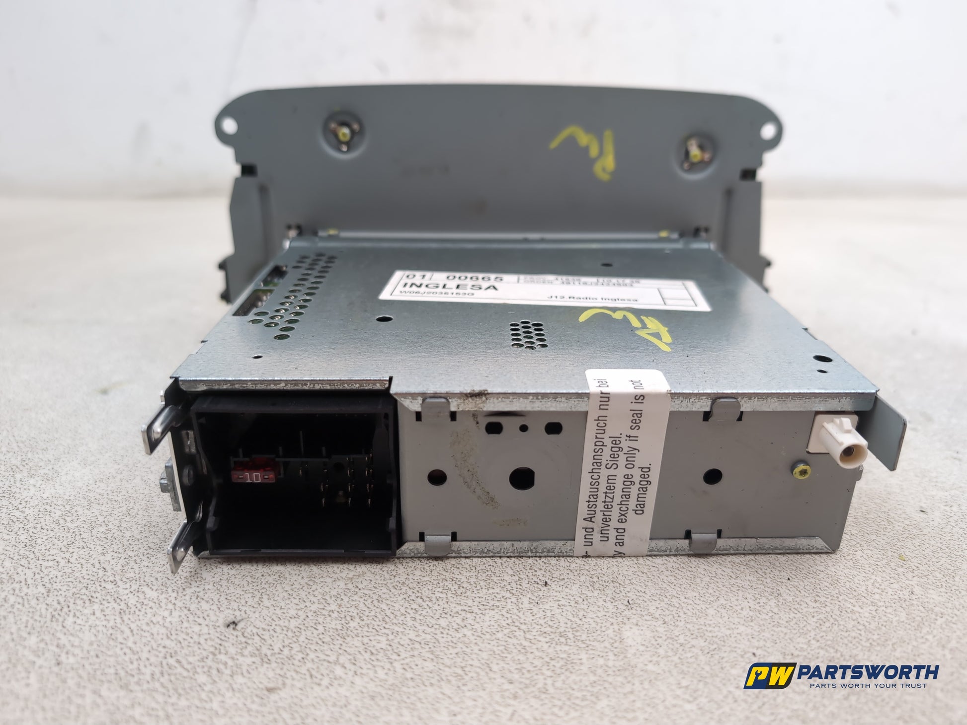 Seat Ibiza Sportrider Radio Module And Cd Player Head Unit 6j2035153g 2010-2011 - photo 7