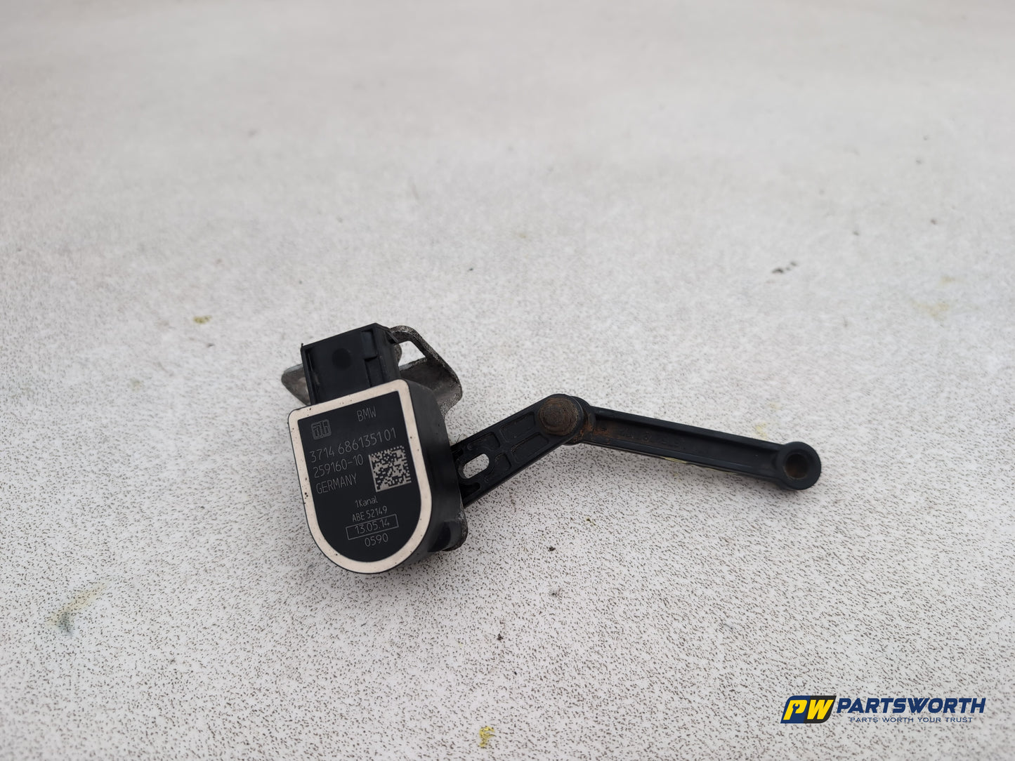 Bmw 520d Se Rear Headlight Level Sensor 686135101 2013-2017