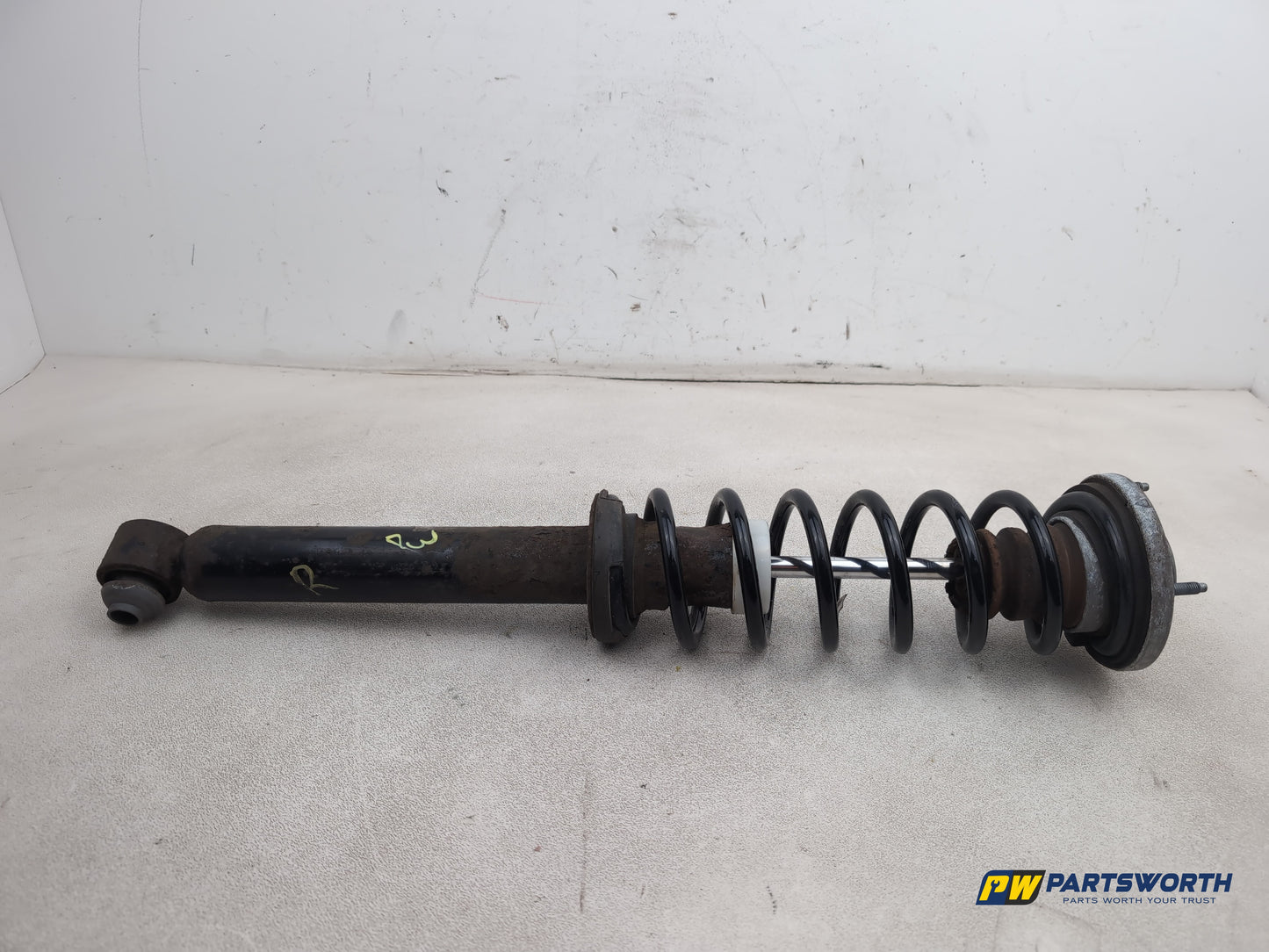Bmw 520d Se Shock Absorber Rear Lh Passenger Side 6863299 2013-2017 - photo 7