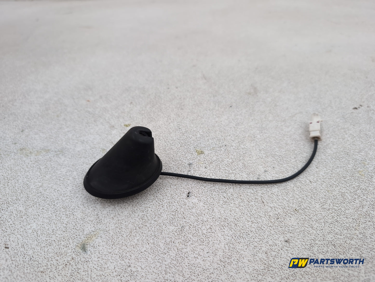 Seat Ibiza Sportrider Radio Aerial Roof Antenna Base 2008-2012