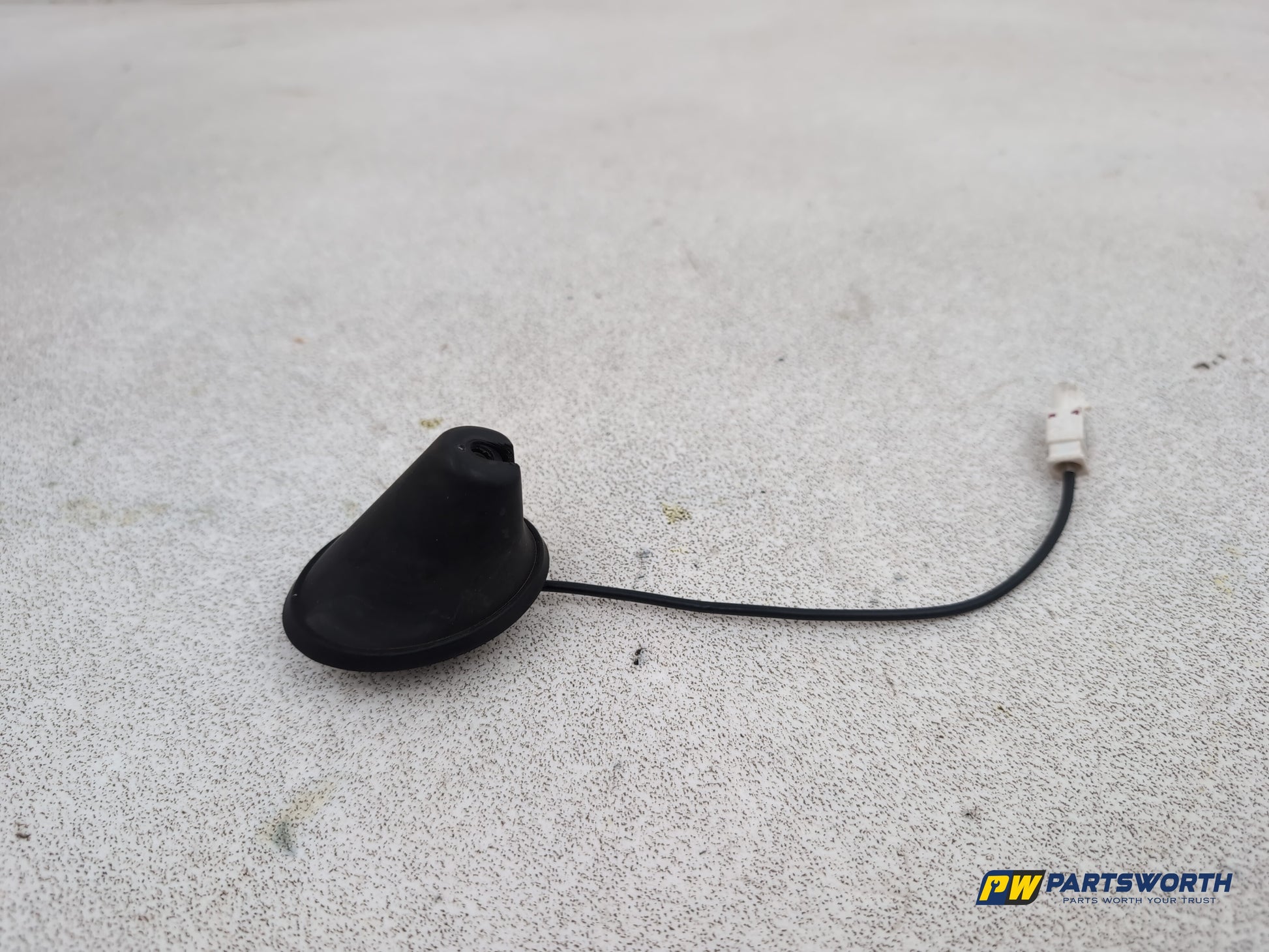 Seat Ibiza Sportrider Radio Aerial Roof Antenna Base 2008-2012