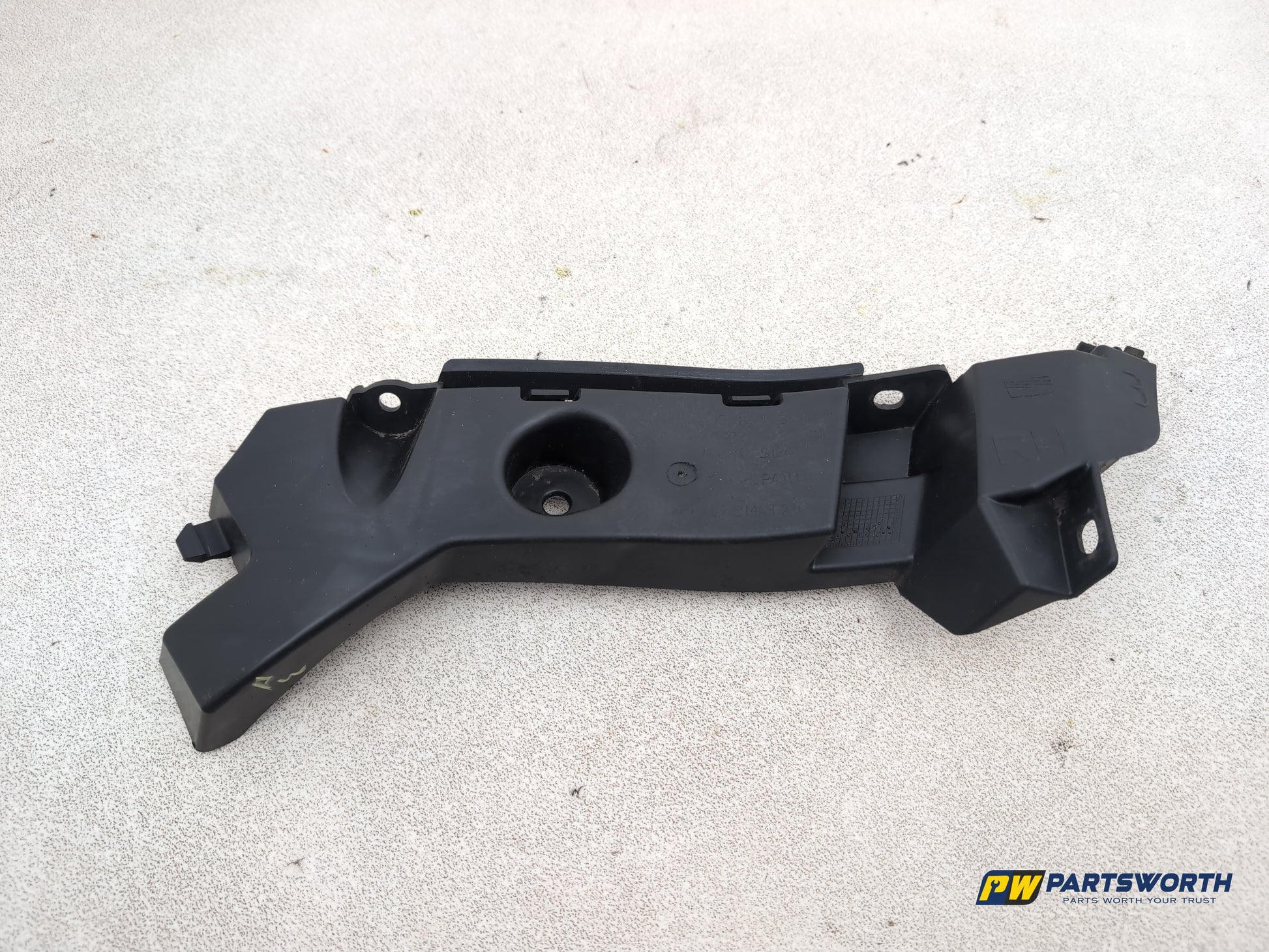 Seat Ibiza Sportrider Rear Right Side Bumper Guide Bracket 6j3807394 2008-2012