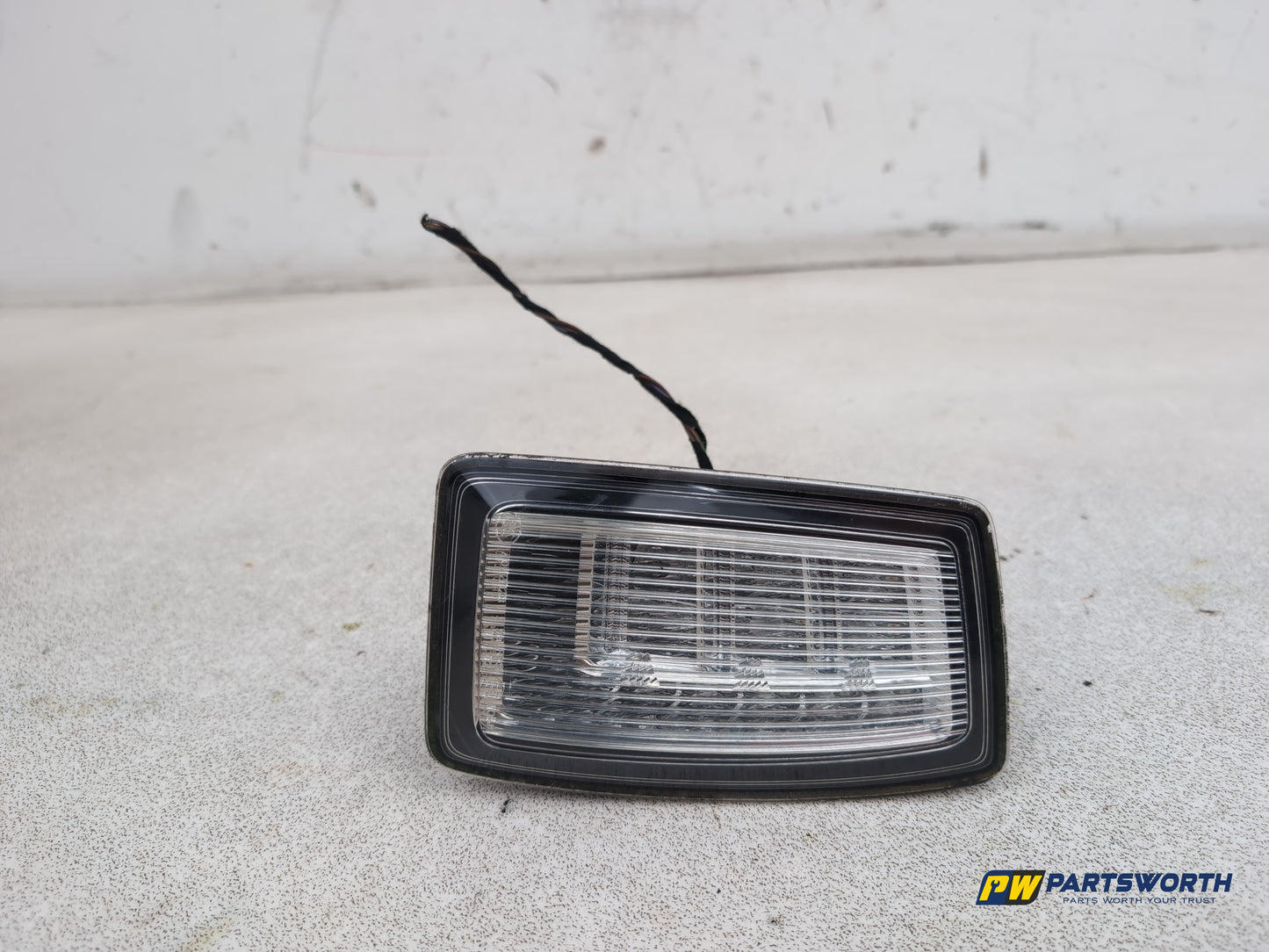 Audi A1 Contrast Edition Tdi Courtesy Light Rear Trunk Right 8x0945096 2010-2012