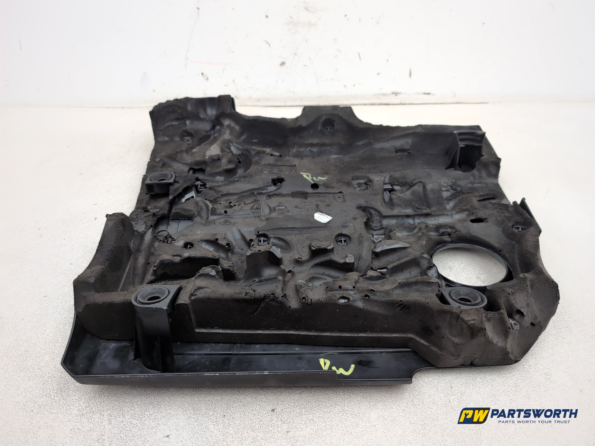 Audi A1 Contrast Edition Tdi Engine Cover 1.6l Diesel - photo 6