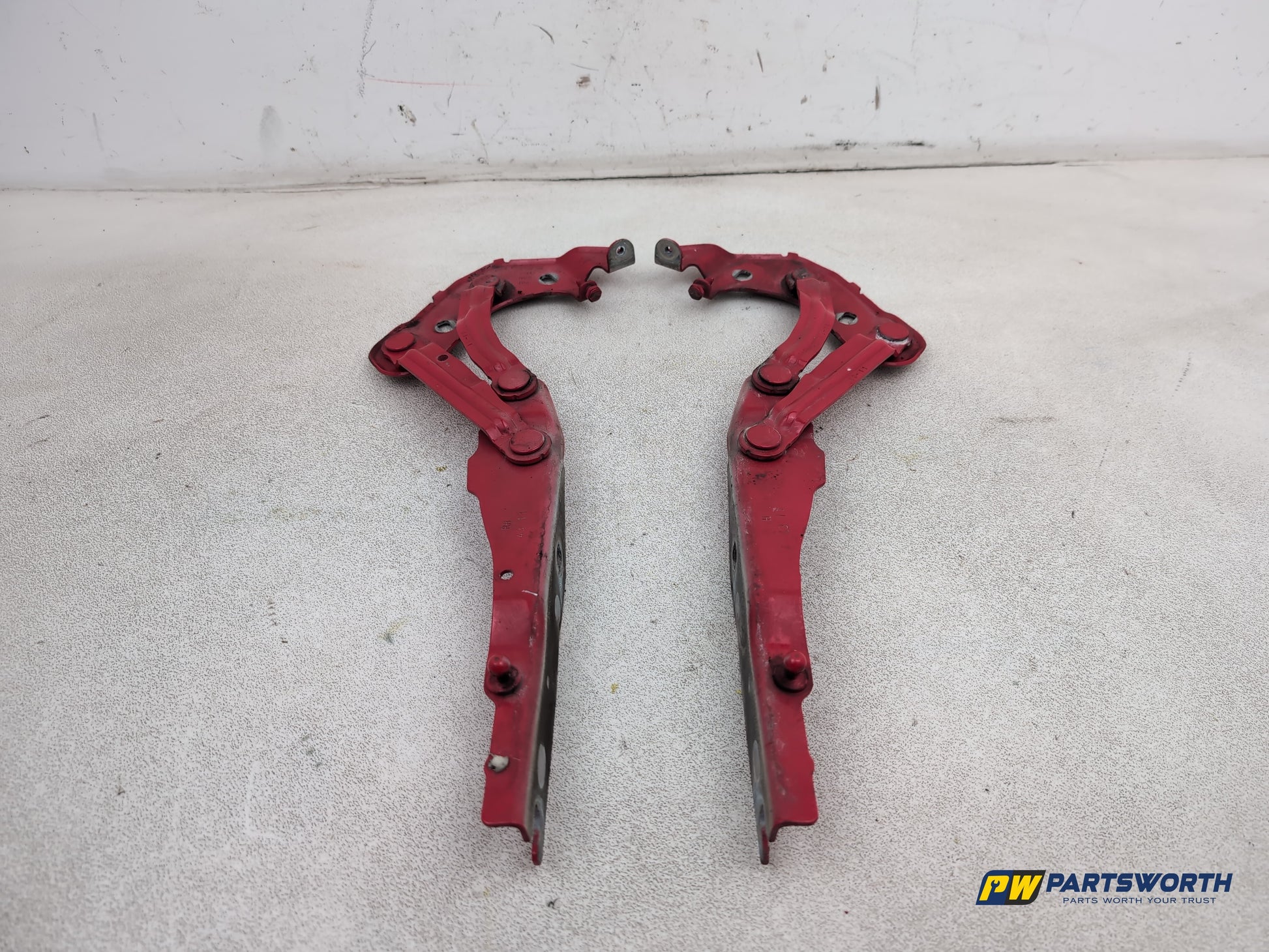 Audi A1 Contrast Edition Tdi Bonnet Hinges Pair 8x0823301 2008-2012