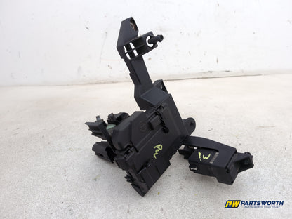 Audi A1 Contrast Edition Tdi Positive Battery Power Fuse Box 6r0915343c