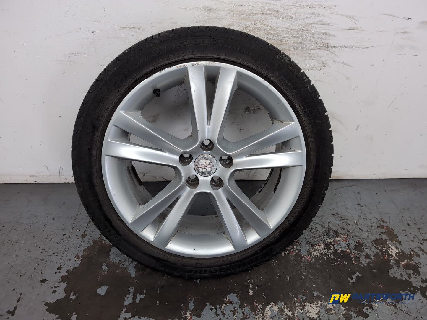 Seat Ibiza Sportrider Alloy Wheel With Tyre 215/45 R17 6j0601025c