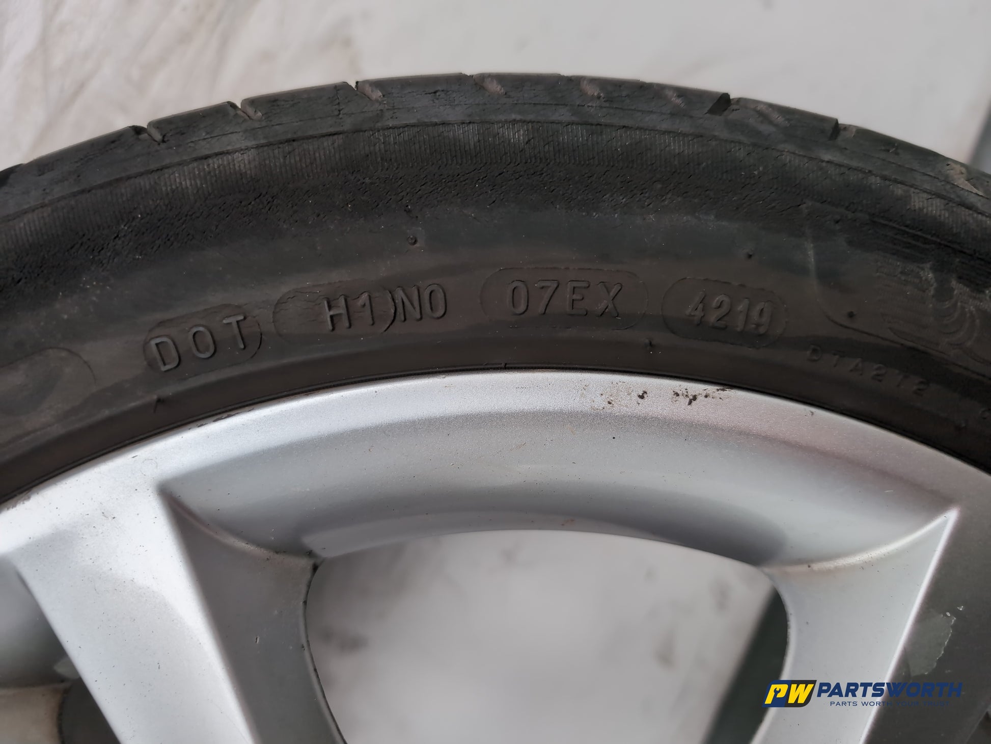 Seat Ibiza Sportrider Alloy Wheel With Tyre 215/45 R17 6j0601025c - photo 7
