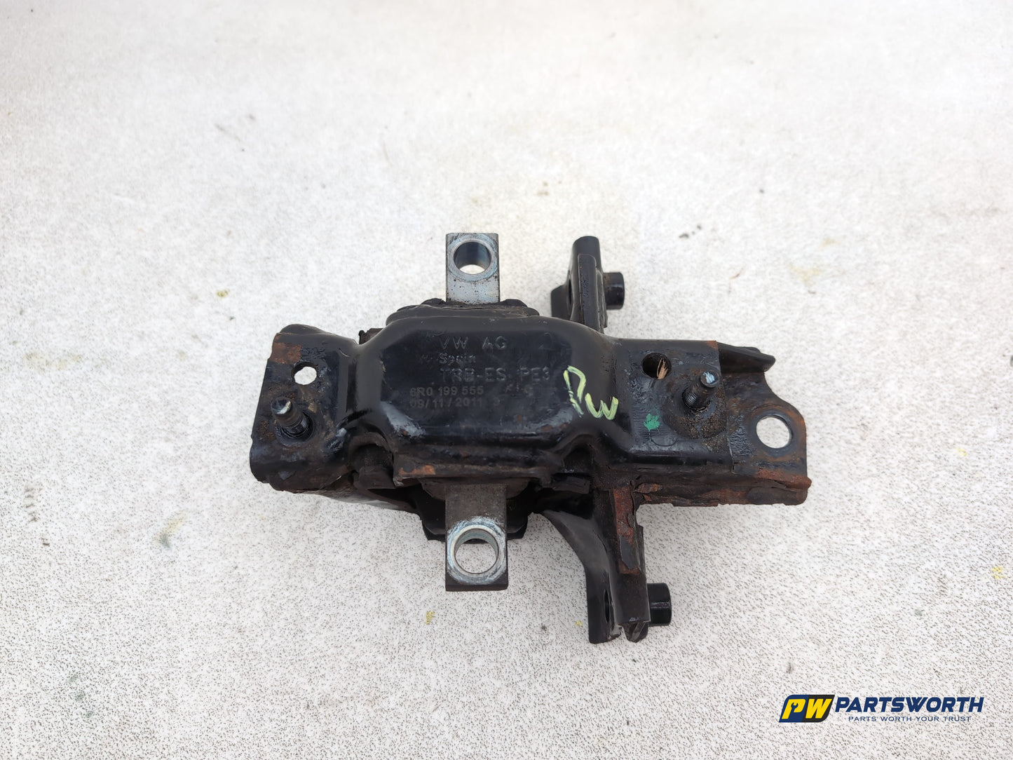 Audi A1 Contrast Edition Tdi Gearbox Mounting Bracket 6r0199555 2008-2012