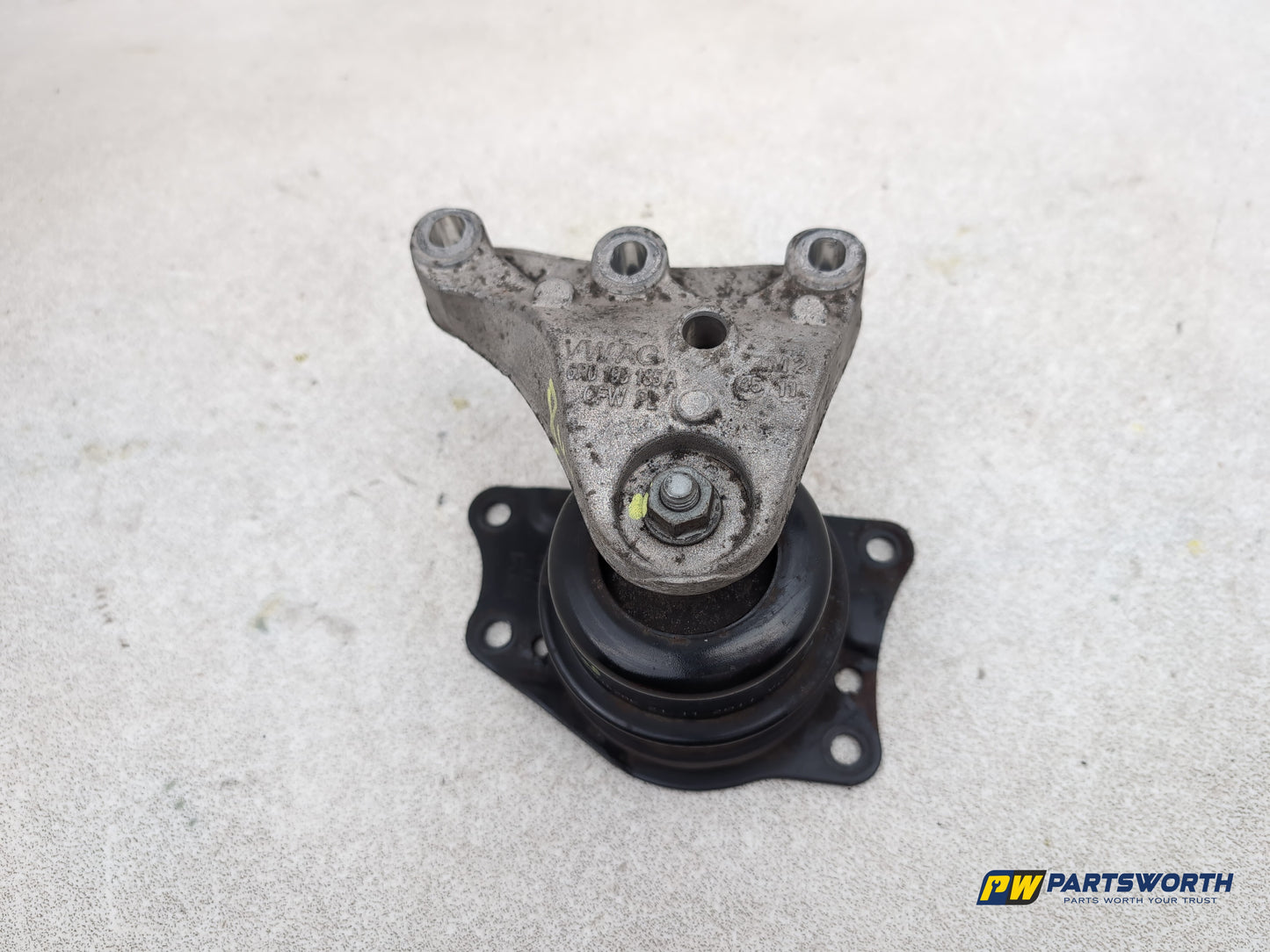Audi A1 Contrast Edition Tdi Engine Mount Rh Driver Side 6r0199167ae 2008-2012