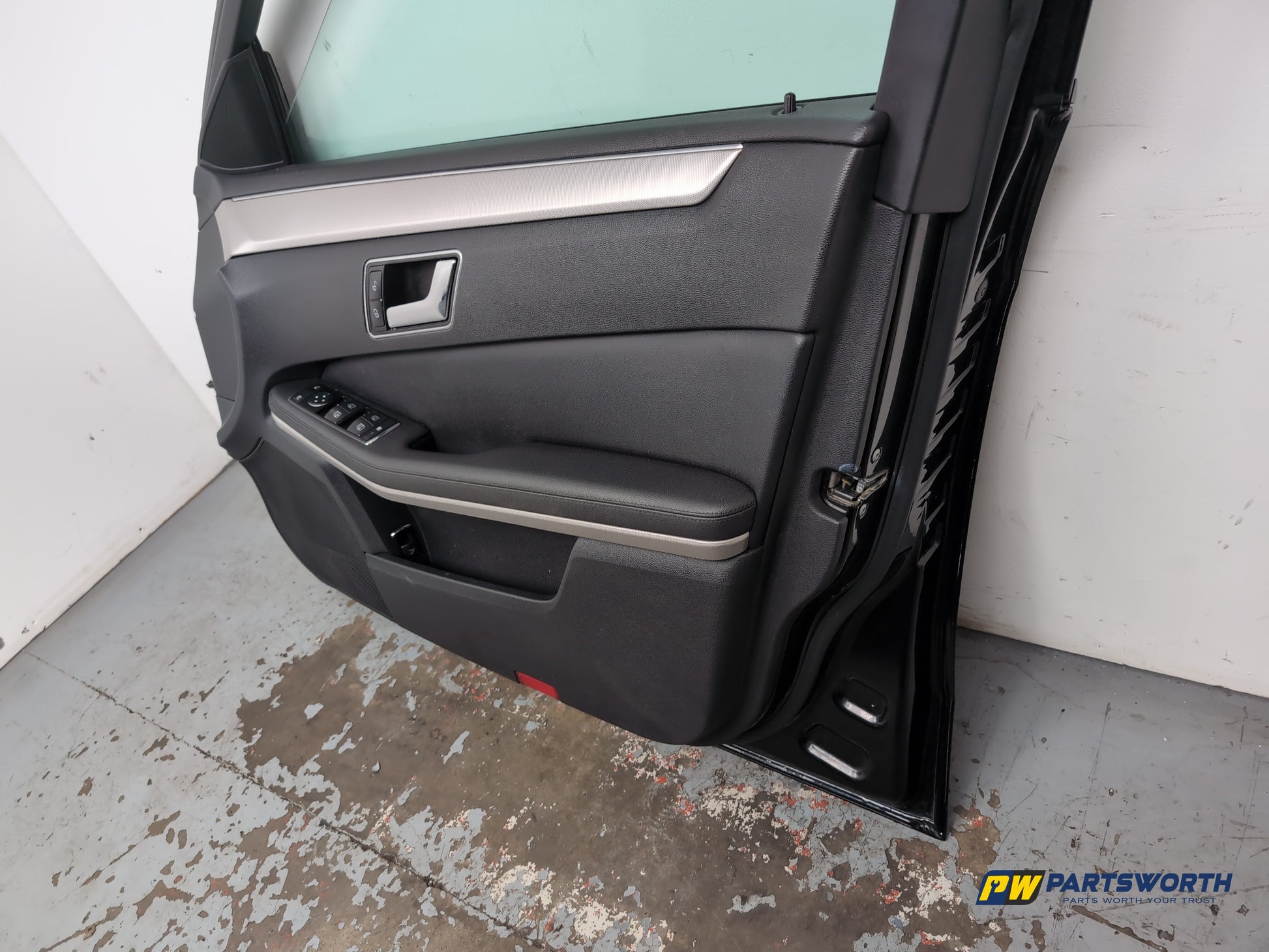 Door Front RH 13