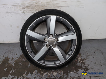 Audi A1 Contrast Edition Tdi Wheel With Tyre 215/40 R17 Silver Black 8x0601025e
