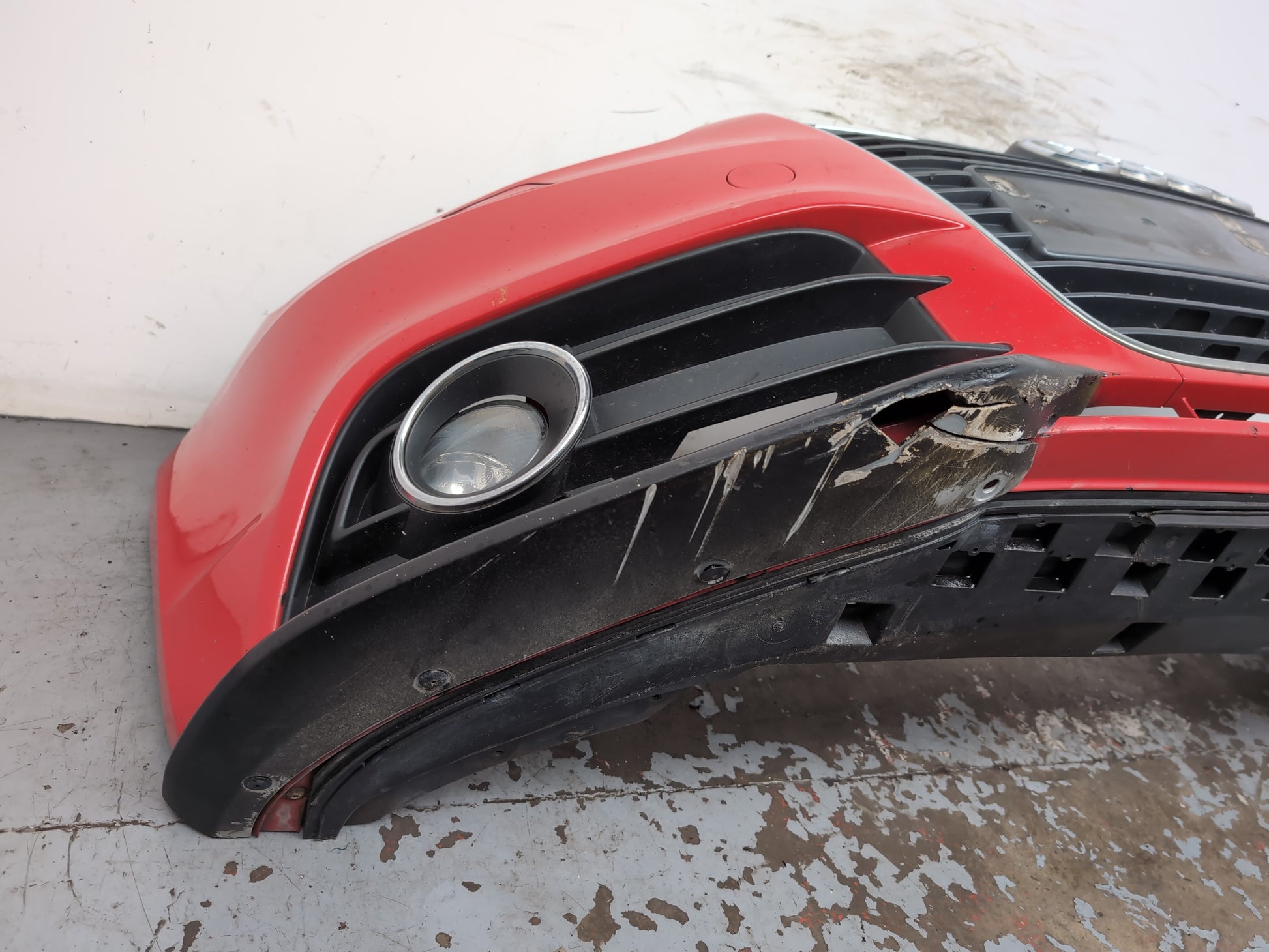 Audi A1 Contrast Edition Tdi Hatchback Front Bumper Red Lz3m 2010-2012 - photo 7