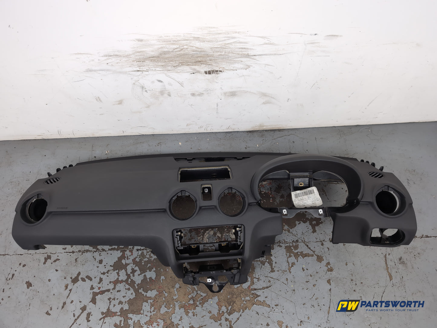 Audi A1 Contrast Edition Tdi Hatchback 1.6l Diesel Dashboard In Black 2010-2012