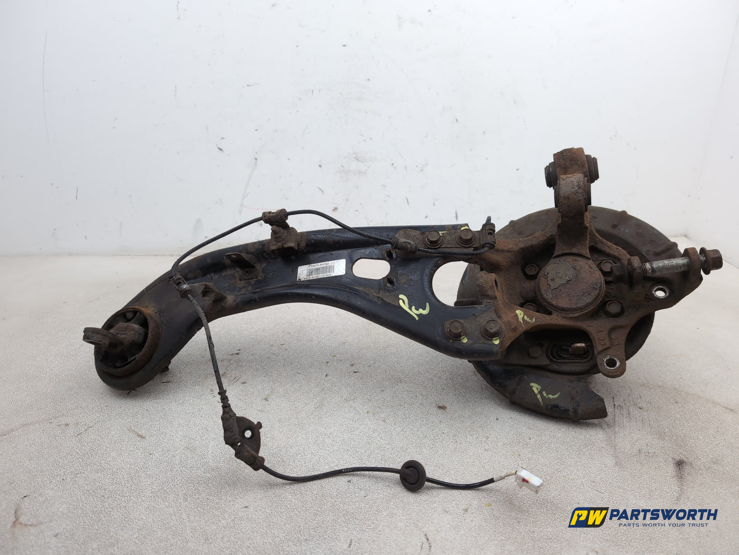Kia Sportage 3 Crdi 1.7l Diesel Wheel Hub Rear Lh Passenger Side 2010-2015