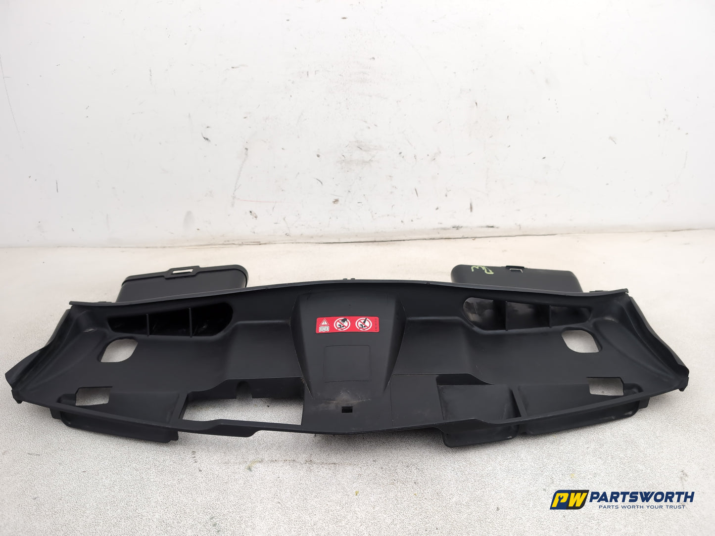 Mercedes-Benz E220 W212 E-Class Slam Panel Air Intake Duct Guide A2125000155 - photo 8
