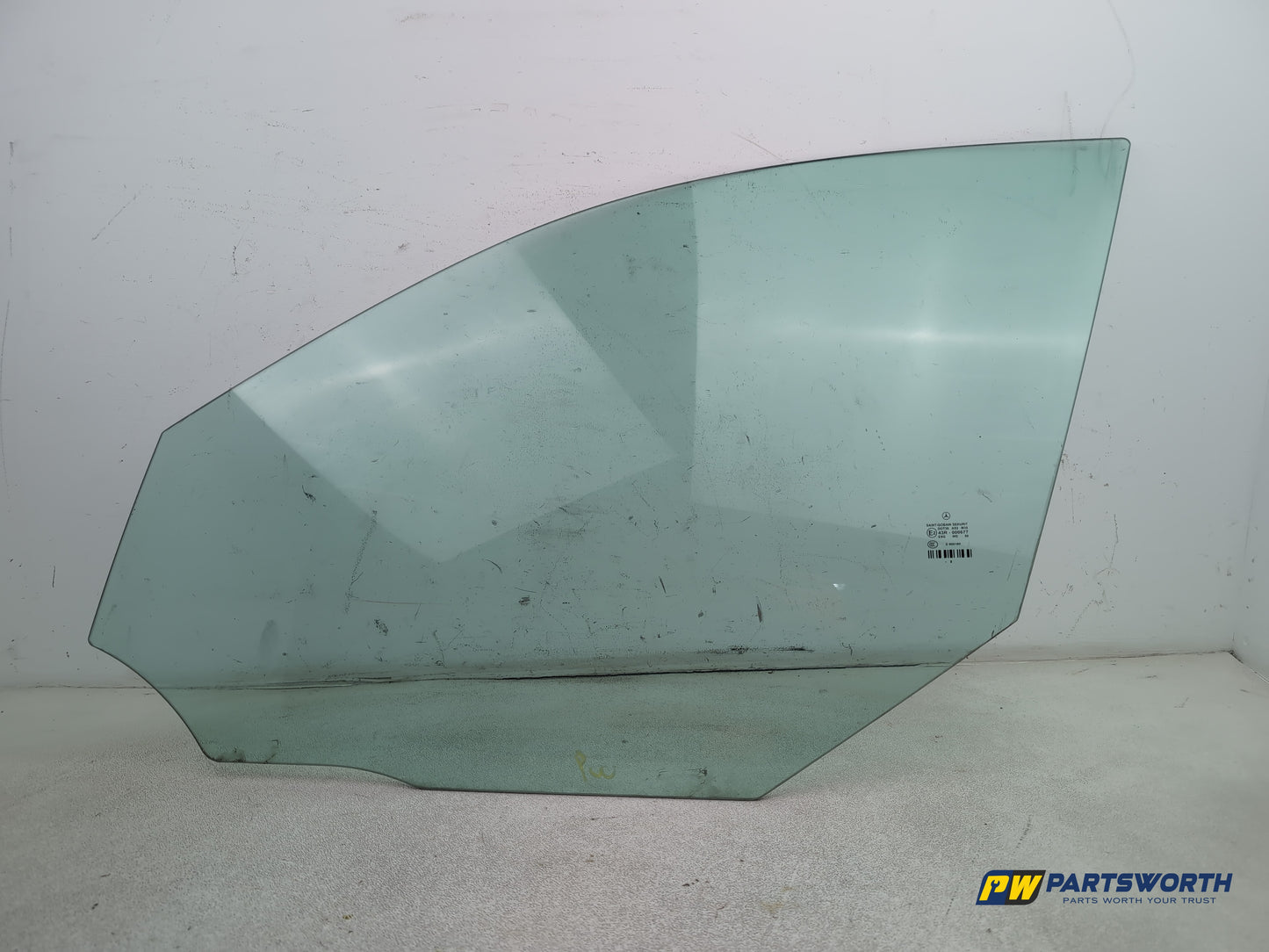 Mercedes-Benz E220 E-Class W212 Saloon Door Glass Front Lh Passenger Side - photo 7