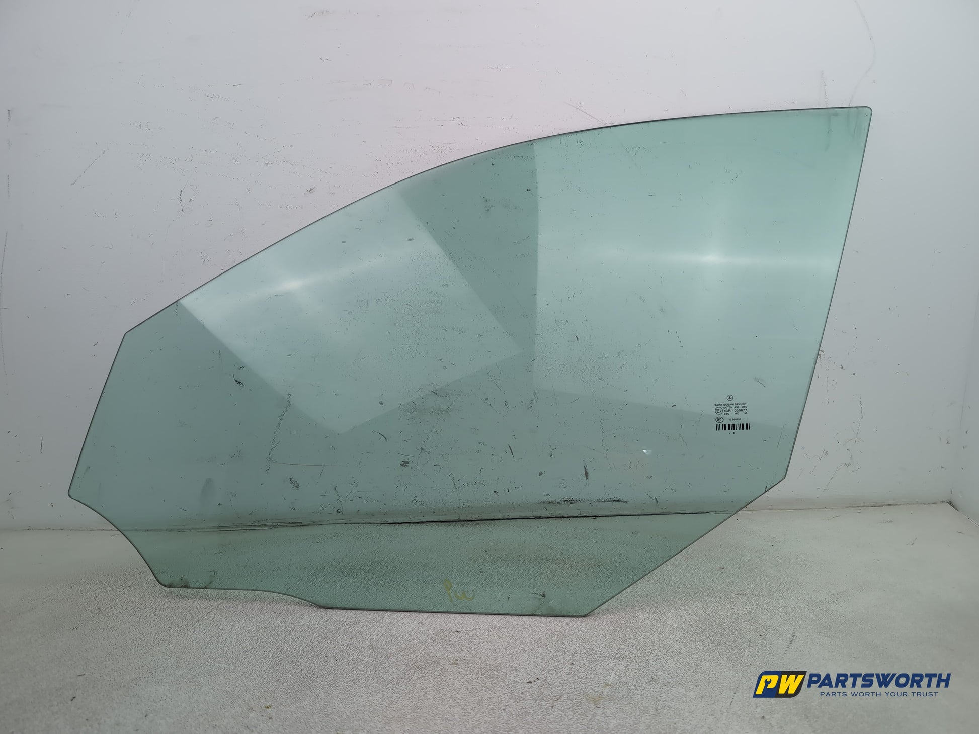 Mercedes-Benz E220 E-Class W212 Saloon Door Glass Front Lh Passenger Side