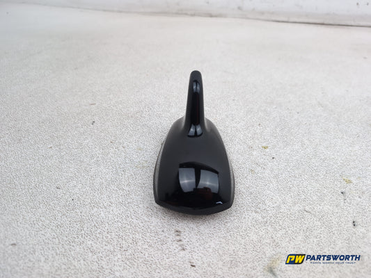 Mercedes-Benz E220 E-Class W212 Saloon Aerial Antenna A2048208075 2009-2016