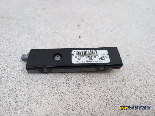 Mercedes-Benz E220 E-Class W212 Antenna Aerial Amplifier Module Unit A2128201689