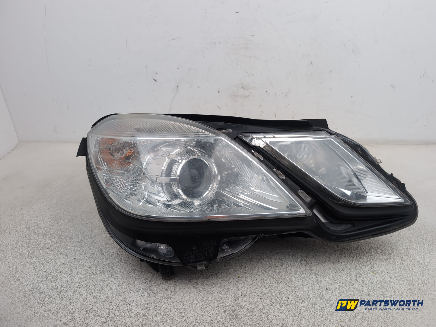 Mercedes-Benz E220 E-Class W212 Headlamp Headlight Rh Driver Side A2128200461 - photo 9