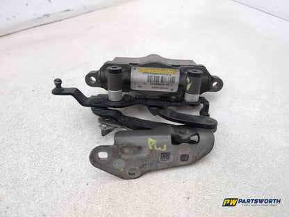 Mercedes-Benz E220 E-Class W212 Saloon Bonnet Hinge Rh Driver Side A2048800228 - photo 5