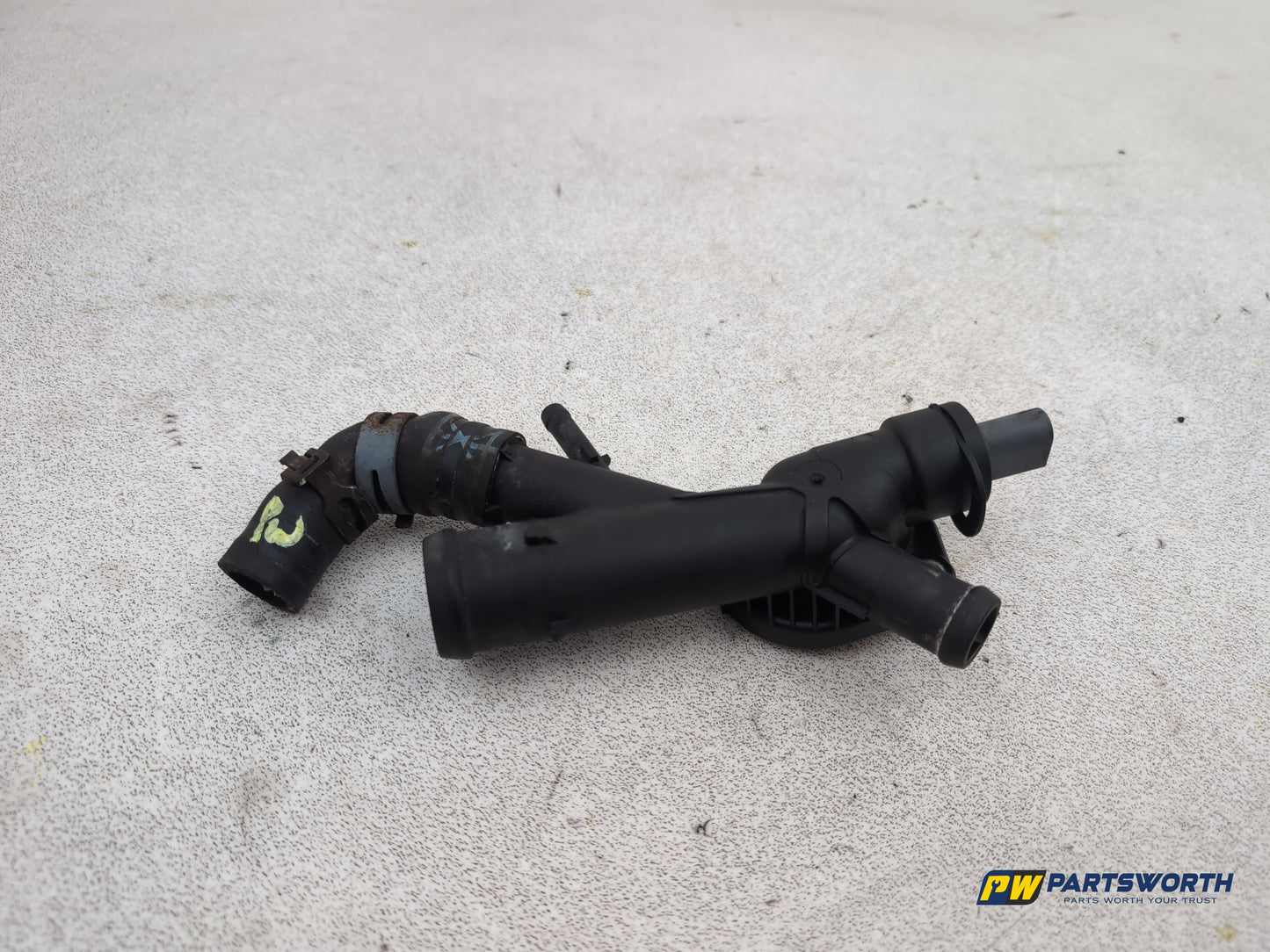 Audi A1 Contrast Edition Tdi Thermostat Coolant Housing Flange 03l121131aa