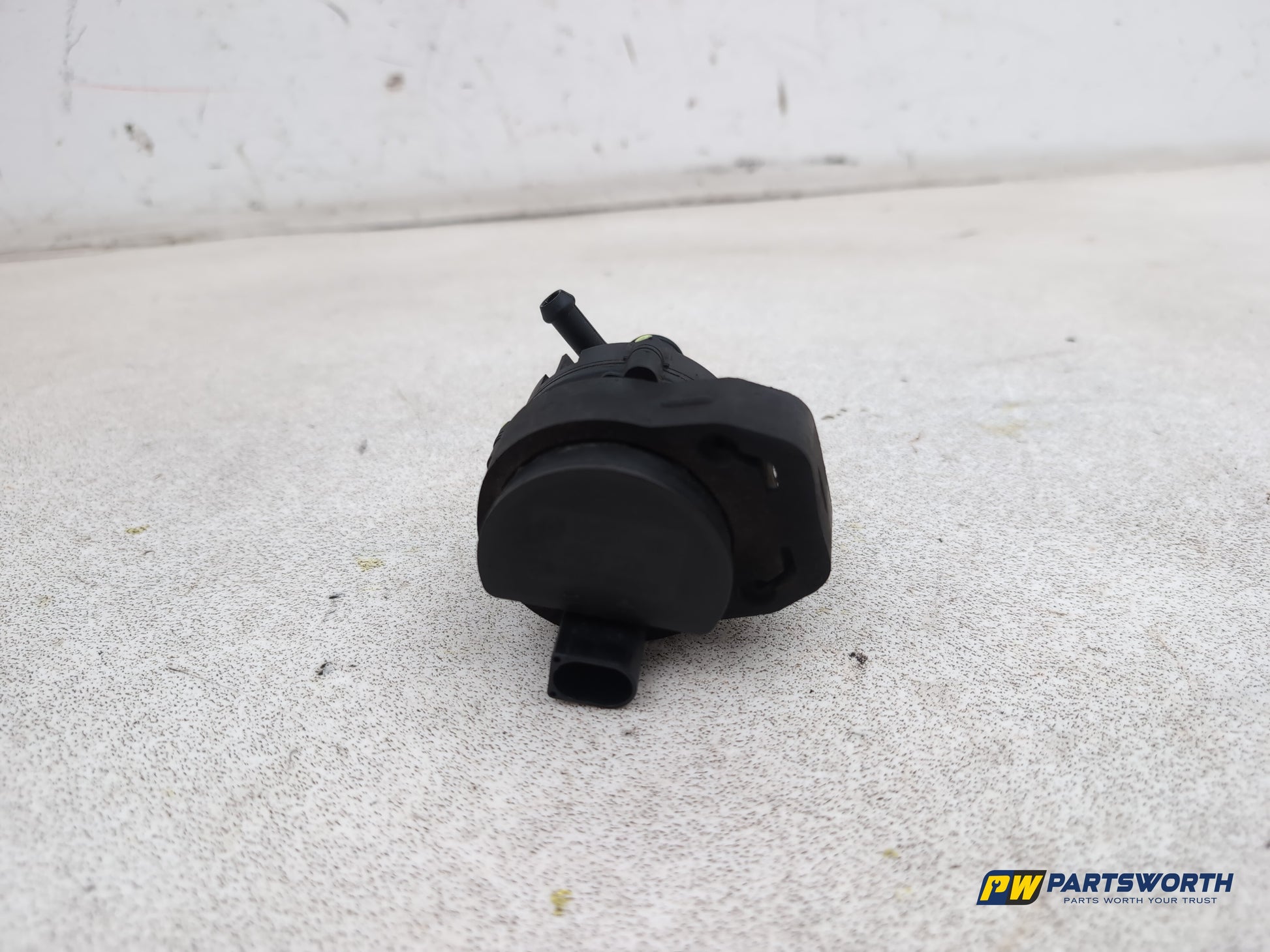 Mercedes-Benz E-Class E220 Blueef-Cy Water Coolant Pump A2118350028 2009-2016