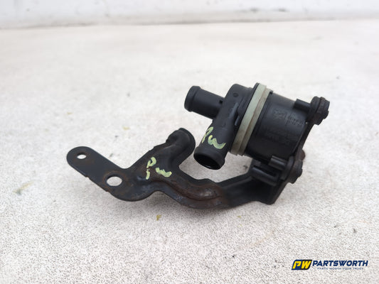 Audi A1 Contrast Edition 1.6l Diesel Auxiliary Water Pump 6r0965561a 2008-2012