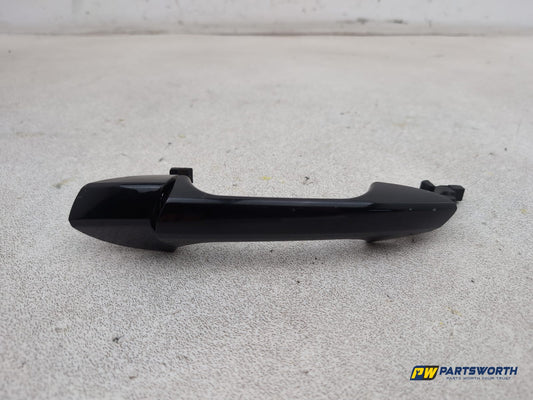 Front Right Door Handle 1