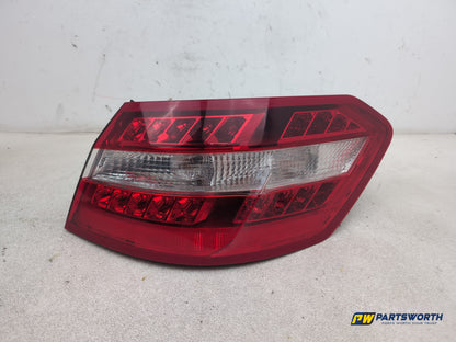 Mercedes-Benz E220 E-Class W212 Lamp Assembly Rear Rh Driver Side A2128200264 - photo 8