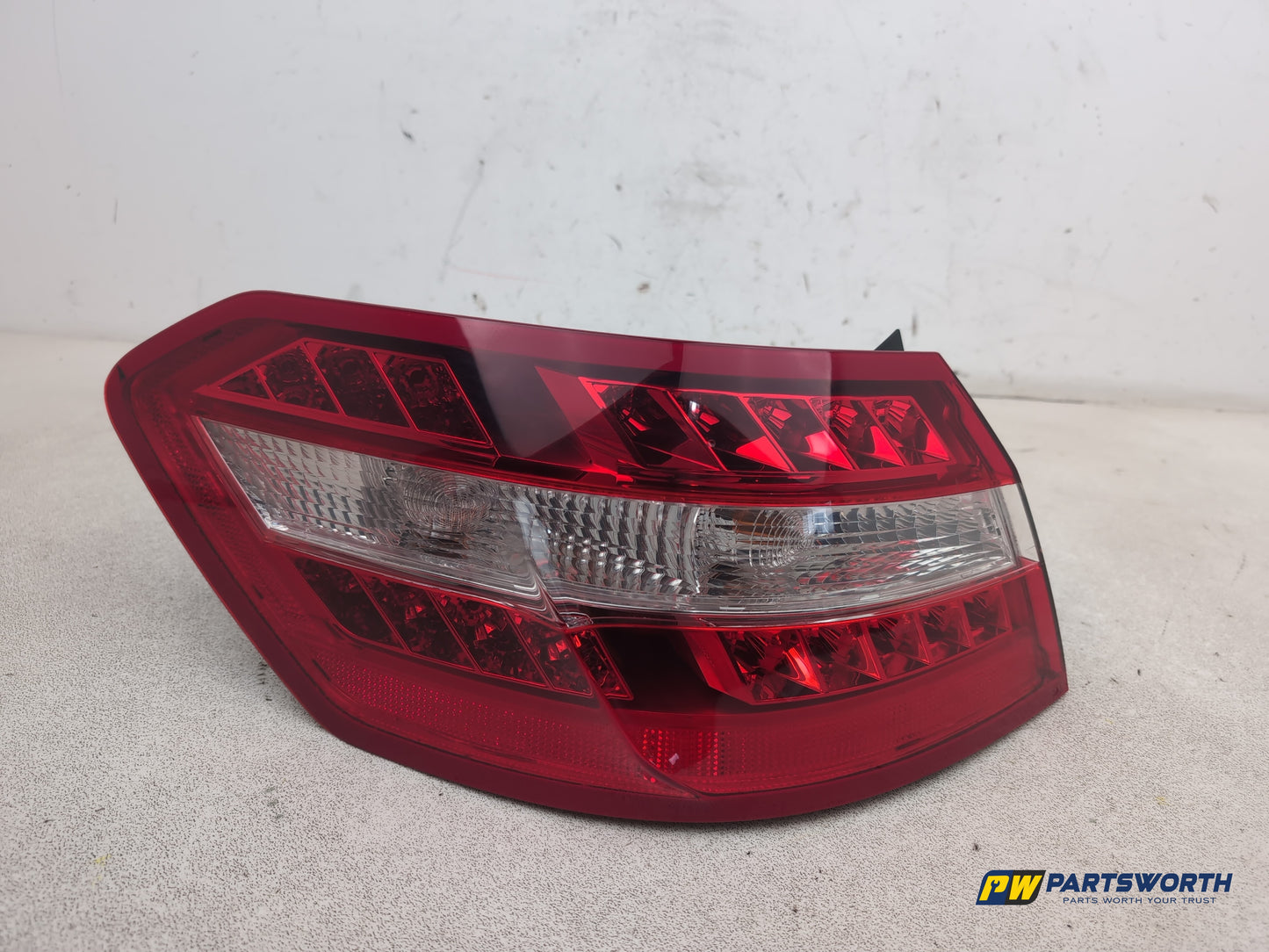 Mercedes-Benz E220 E-Class W212 Lamp Assembly Rear Lh Passenger Side A2128200164