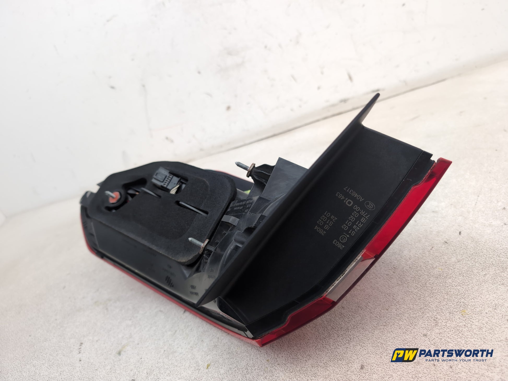 Mercedes-Benz E220 E-Class W212 Lamp Assembly Rear Lh Passenger Side A2128200164 - photo 7