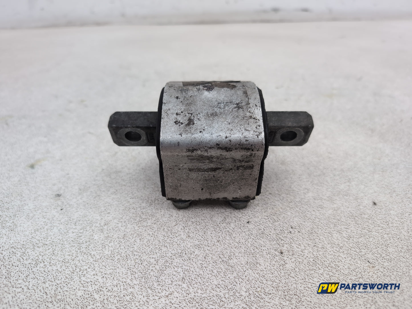 Mercedes-Benz E220 E-Class W212 Transmissision Mounting Support 2009-2016 - photo 7