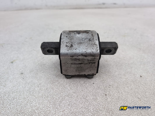 Mercedes-Benz E220 E-Class W212 Transmissision Mounting Support 2009-2016