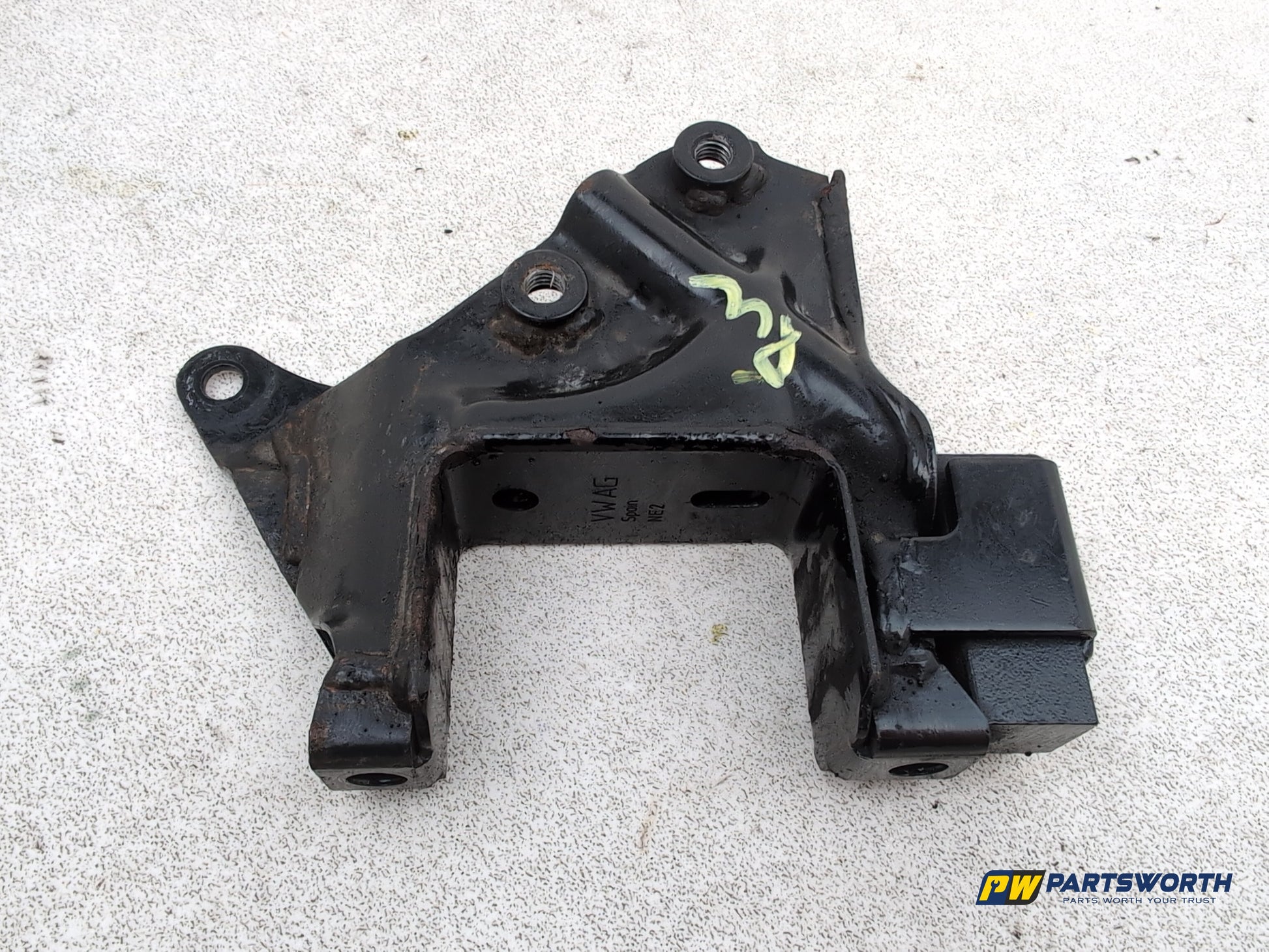 Audi A1 Contrast Edition Tdi 1.6l Diesel Gearbox Mount 6q0199111r 2008-2012