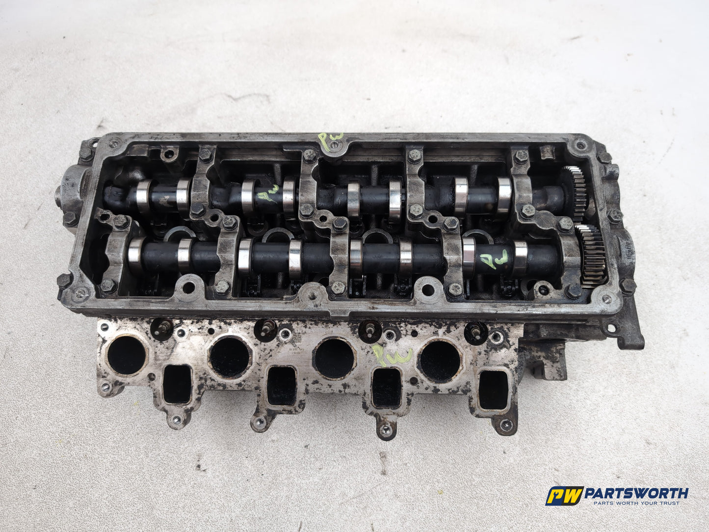 Audi Vw Skoda Seat 1.6l Diesel Cylinder Head With Camshafts 03l103373a 2008-2012