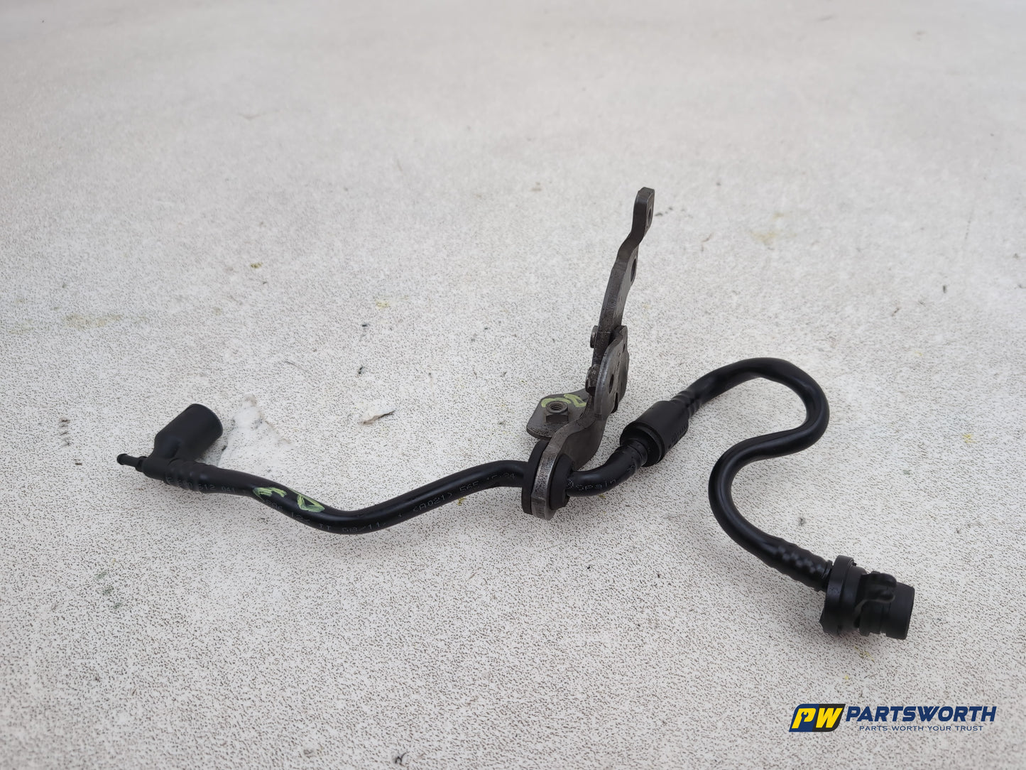 Audi A1 Contrast Edition Tdi Air Intake Manifold Pipe 6r0612041 2008-2012