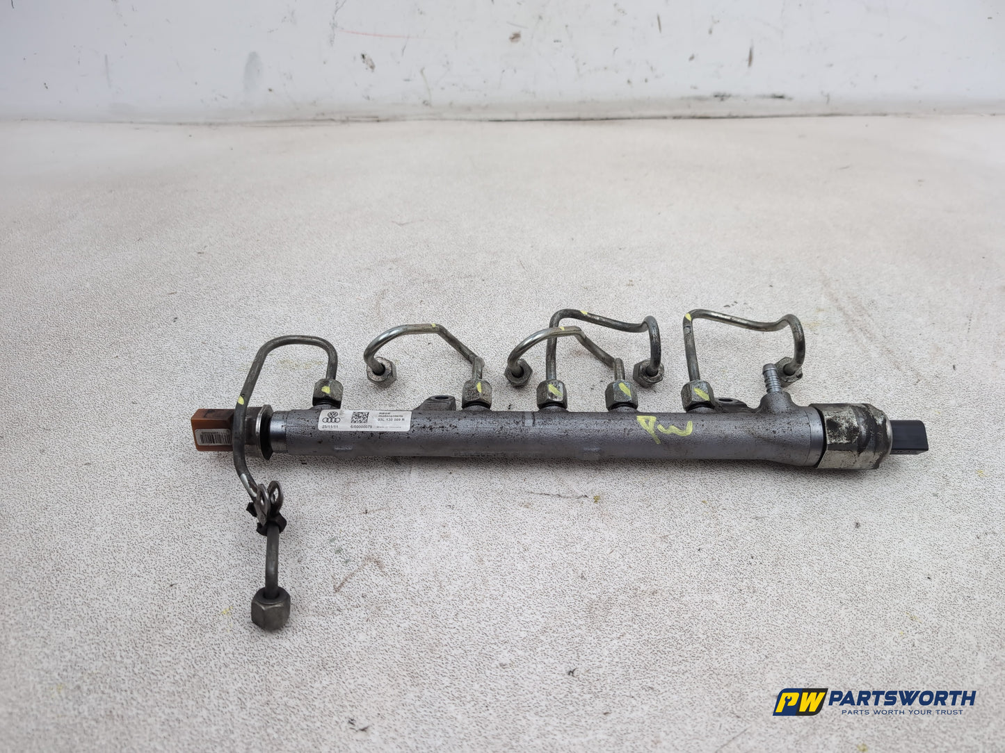 Audi A1 Contrast Edition Tdi 1.6l Diesel Fuel Rail 03l130089r 2008-2012