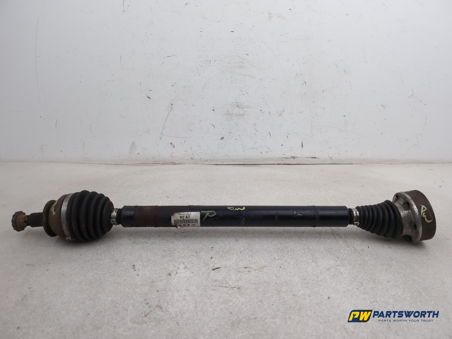 Audi A1 Contrast Tdi Driveshaft Front Rh Driver Side 6r0407762a 2008-2012