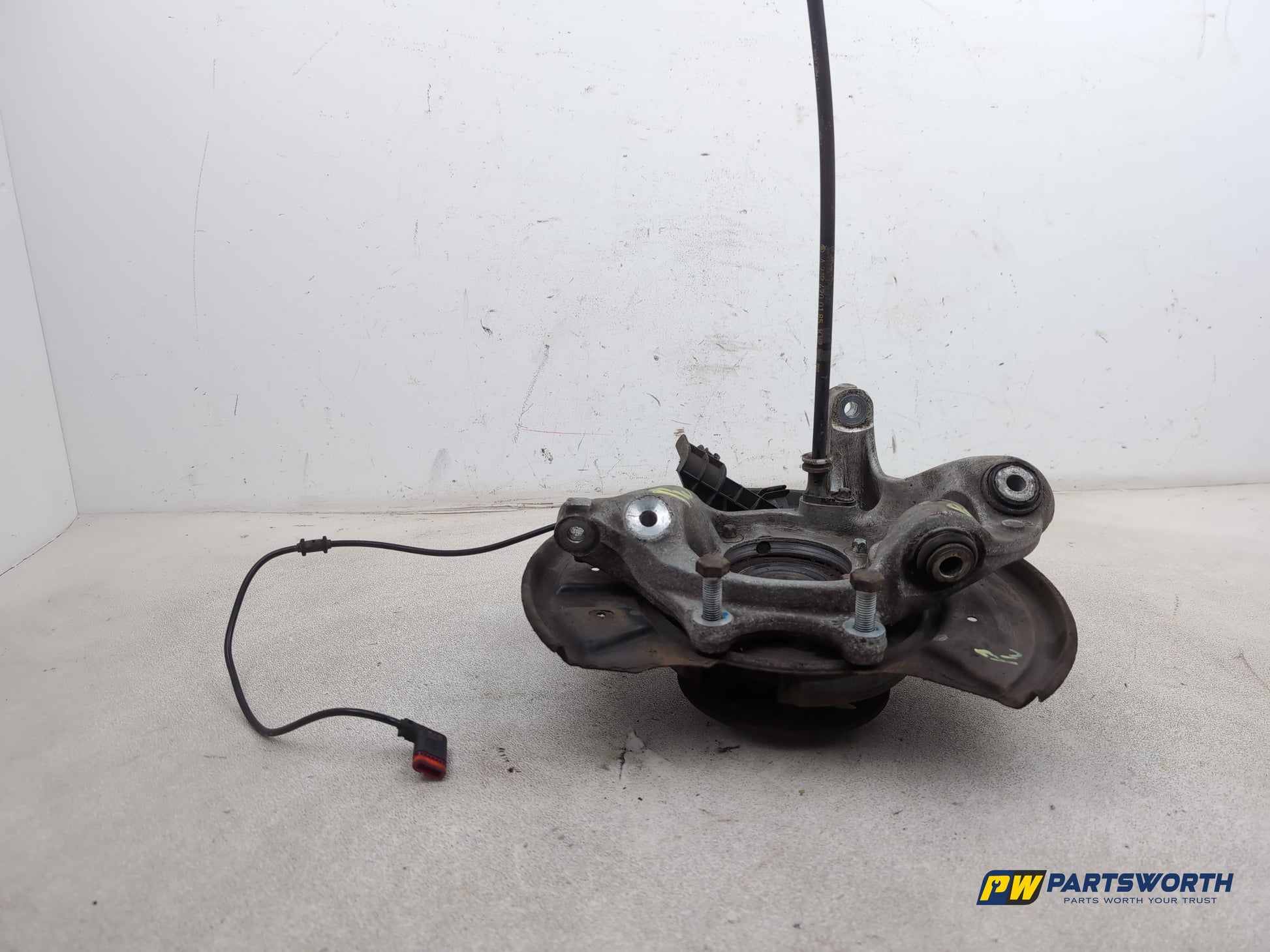 Mercedes-Benz E220 E-Class W212 Wheel Hub Rear Lh Passenger Side 2009-2016