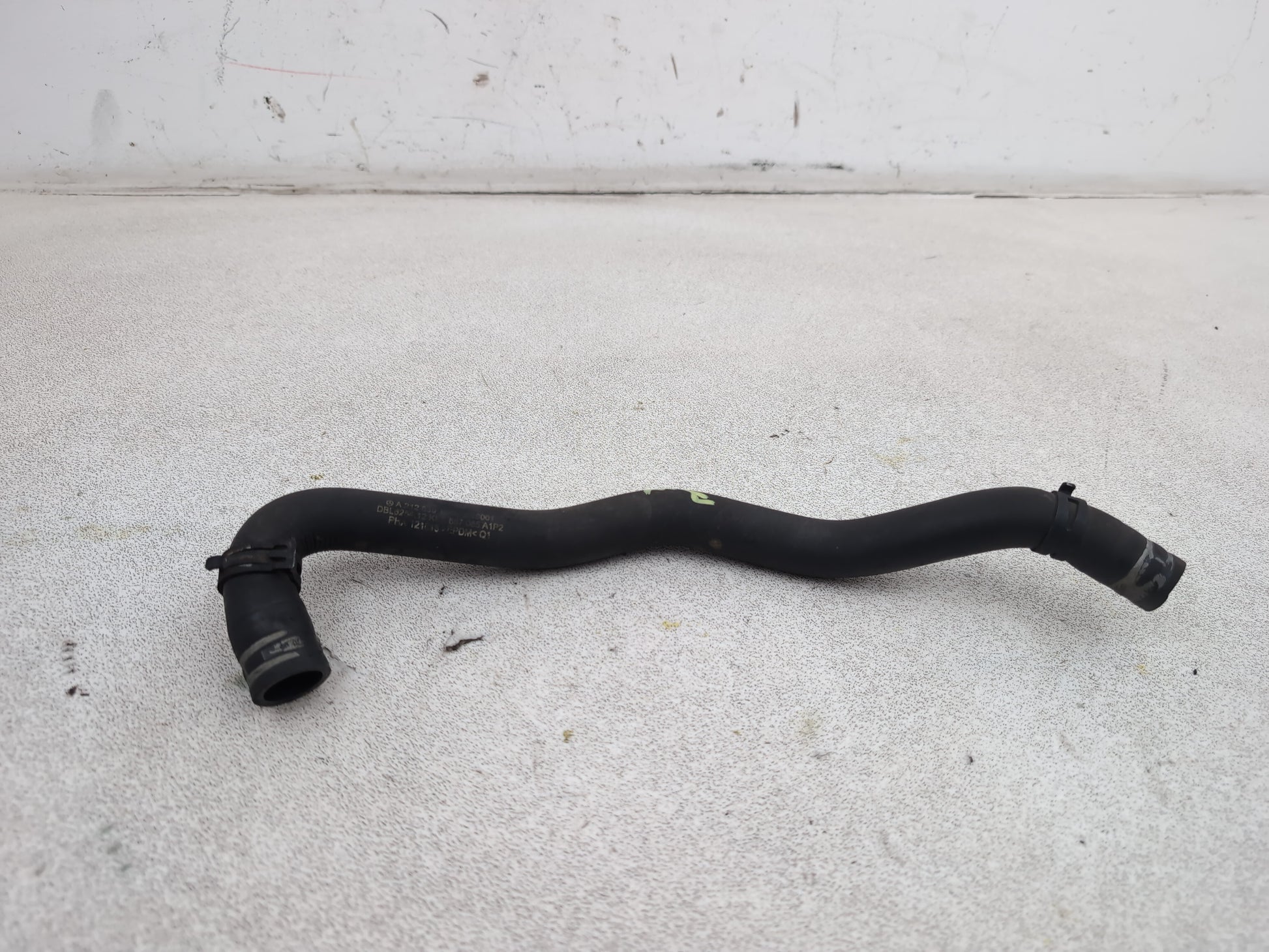 Mercedes-Benz E220 W212 Water Pipe Engine Cooling Coolant Hose Line A2128301896
