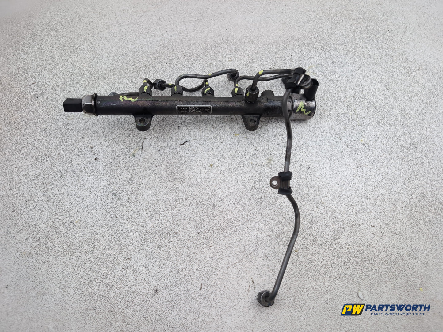 Mercedes-Benz E220 W212 Blueef-Cy Se Cdi A Fuel Injector Rail A6510700595