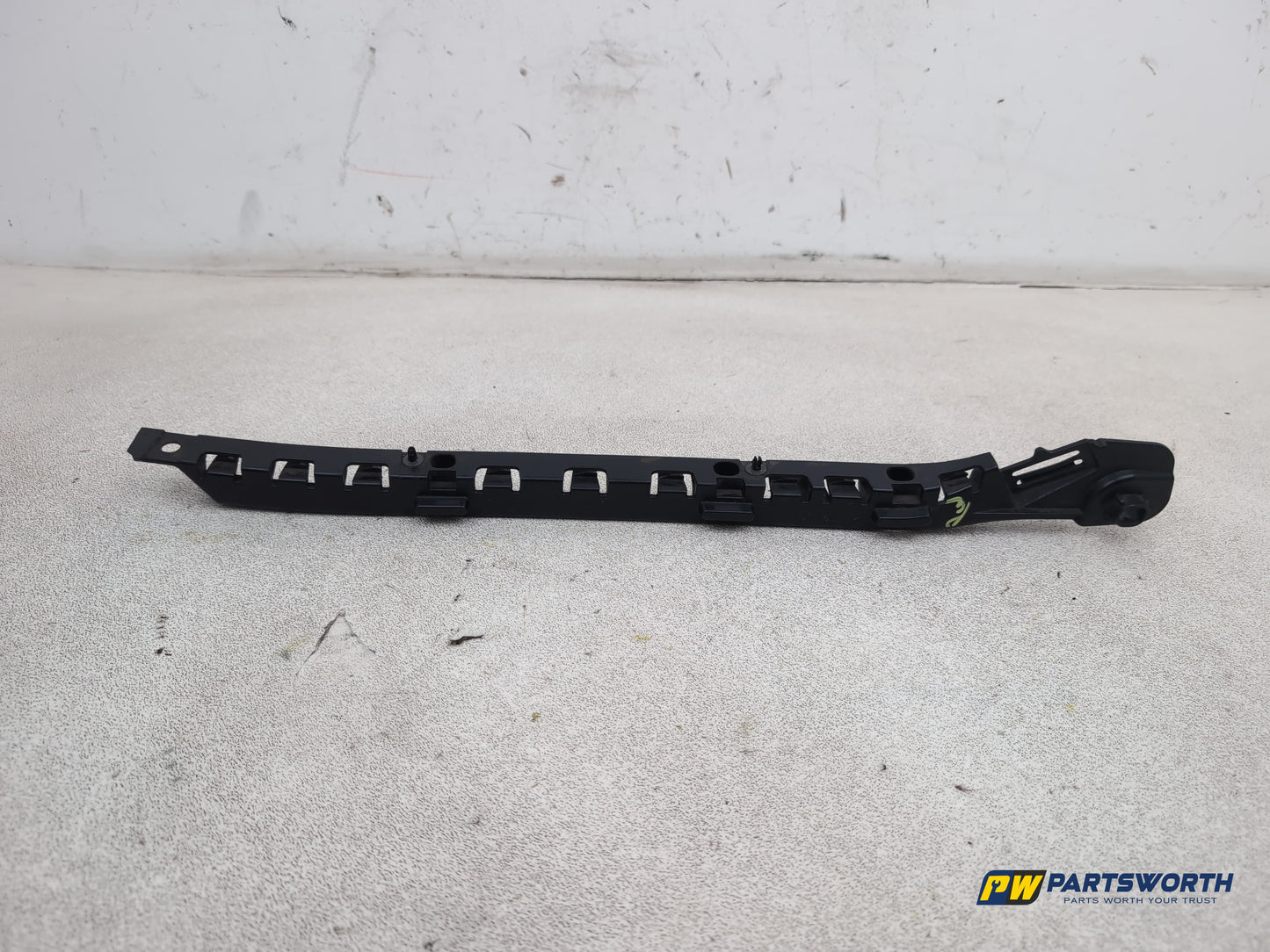 Mercedes-Benz E220 W212 Blueef-Cy Se Cdi Bumper Rear Bracket Rh A2128850242