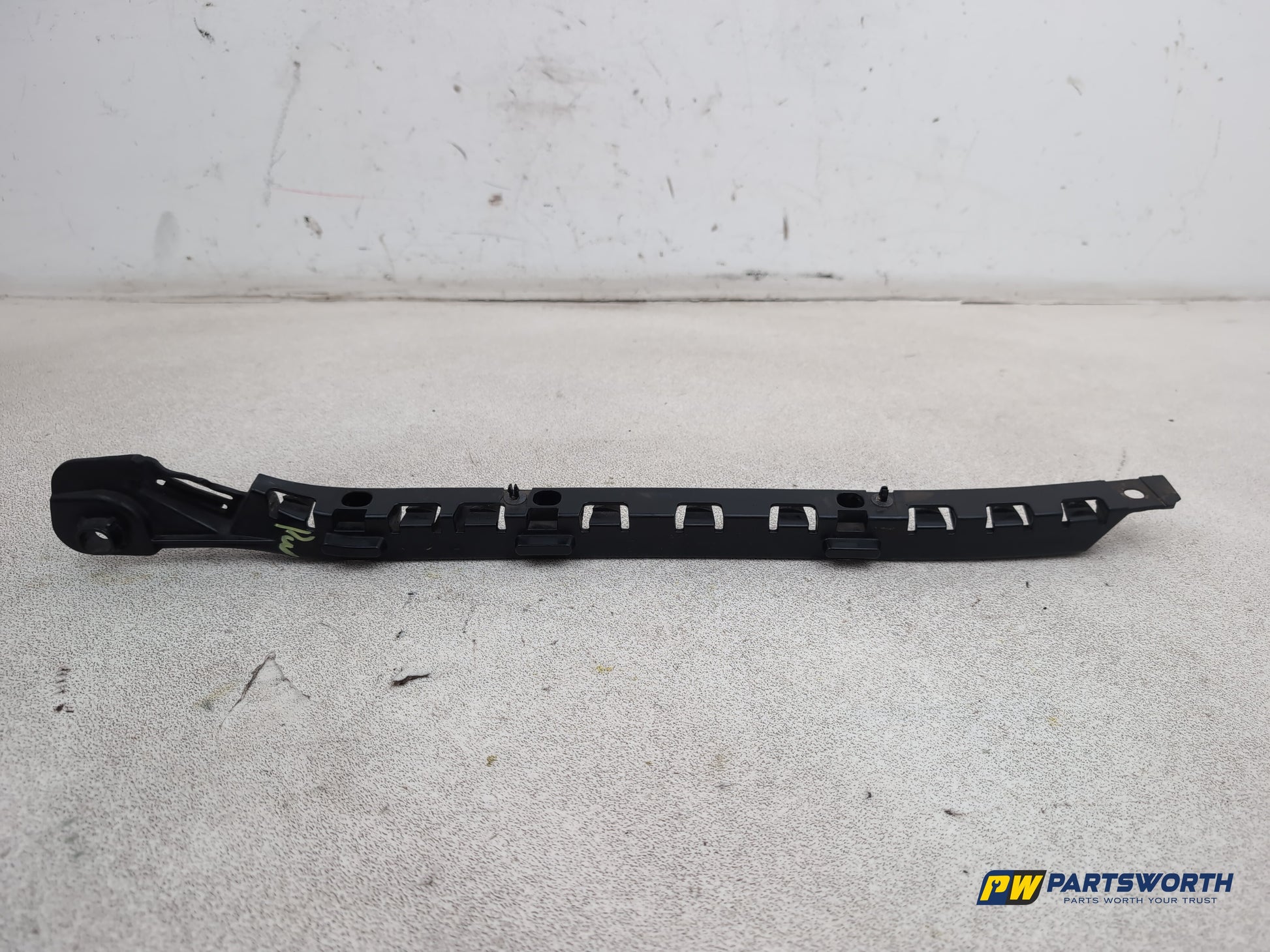 Mercedes-Benz E220 W212 Blueef-Cy Se Cdi A Bumper Rear Bracket Lh A2128850142