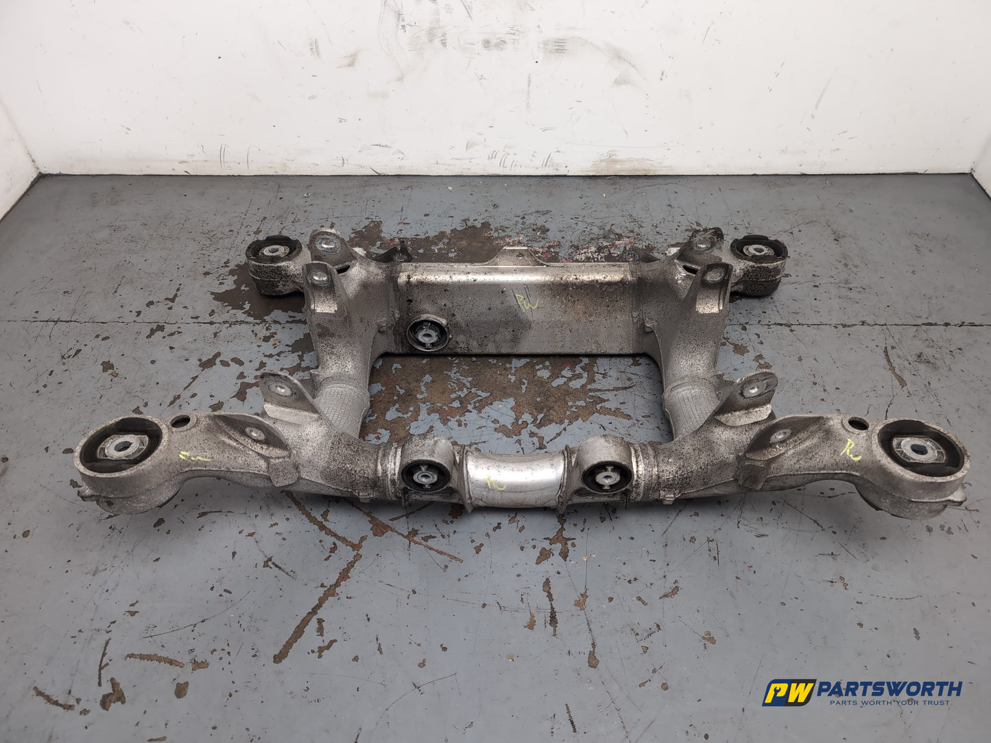 Bmw 520d Se Rear Subframe Axle Carrier 2013-2017 - photo 10