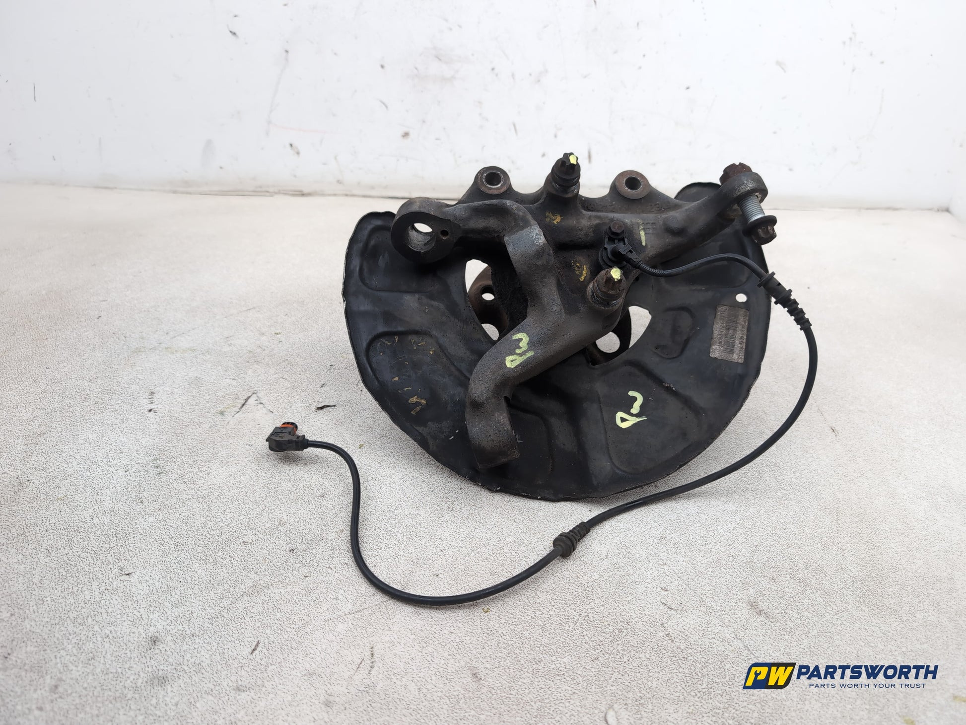 Mercedes-Benz E220 E-Class W212 Wheel Hub Front Lh Passenger Side 2009-2016